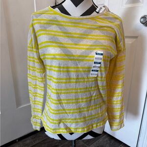 Old Navy long sleeve tee